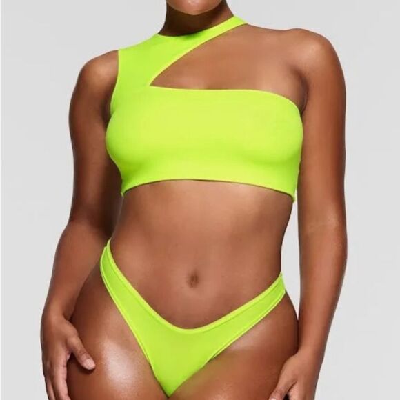 Skims Fits Everybody Super Crop Top‎ in Green Highlighter 4X - Picture 1 of 5